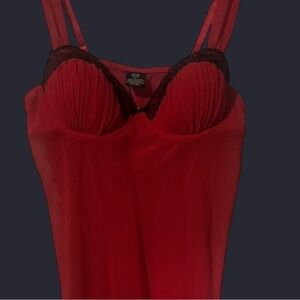 Apt. 9 Red and Black Chemise with Elegant Design